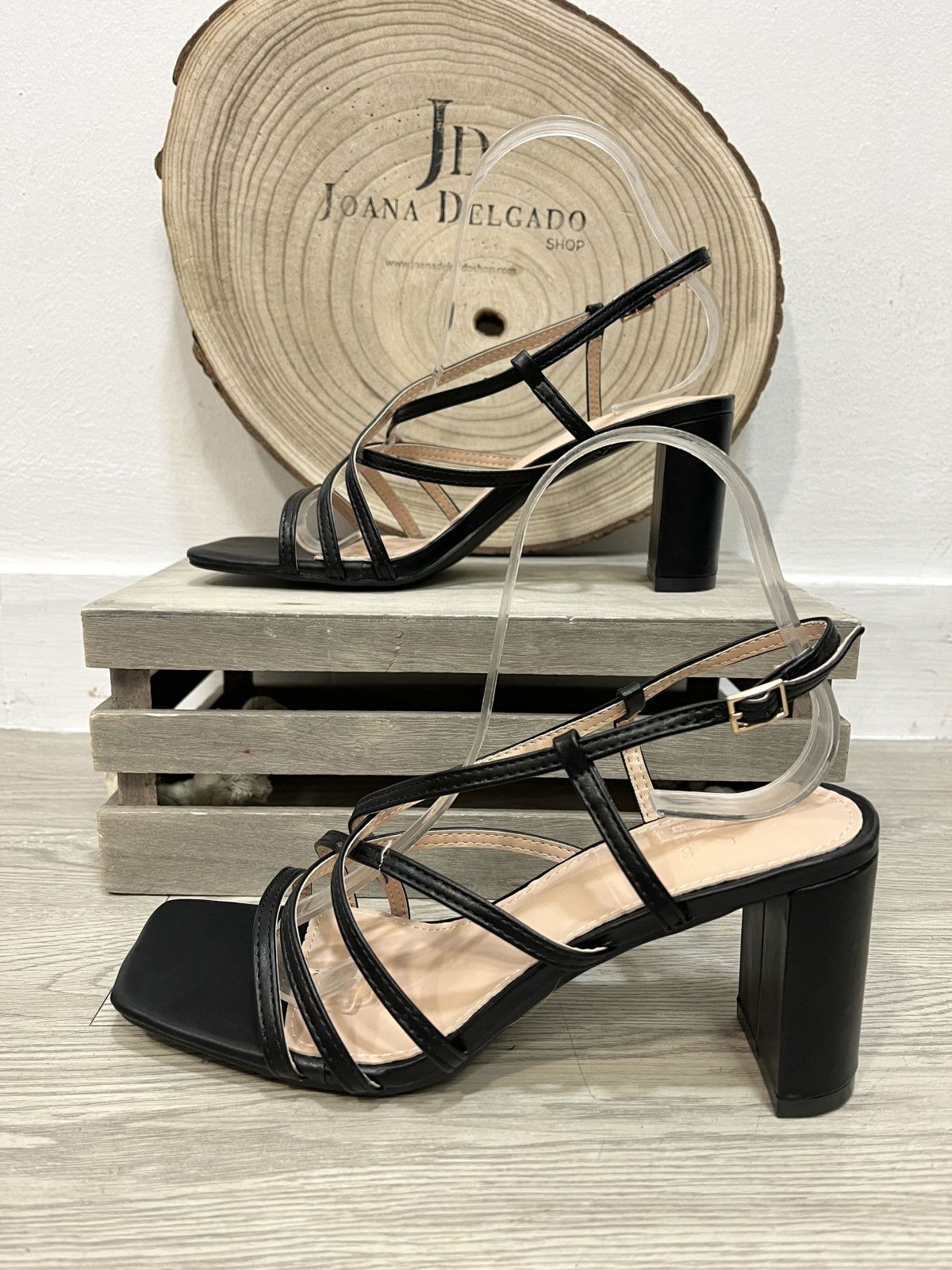Sandalias Tacón BASIC Negras