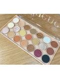 Paleta de 21 sombras en tonalidades neutras.