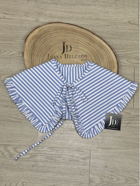Cuello camisa rayas.