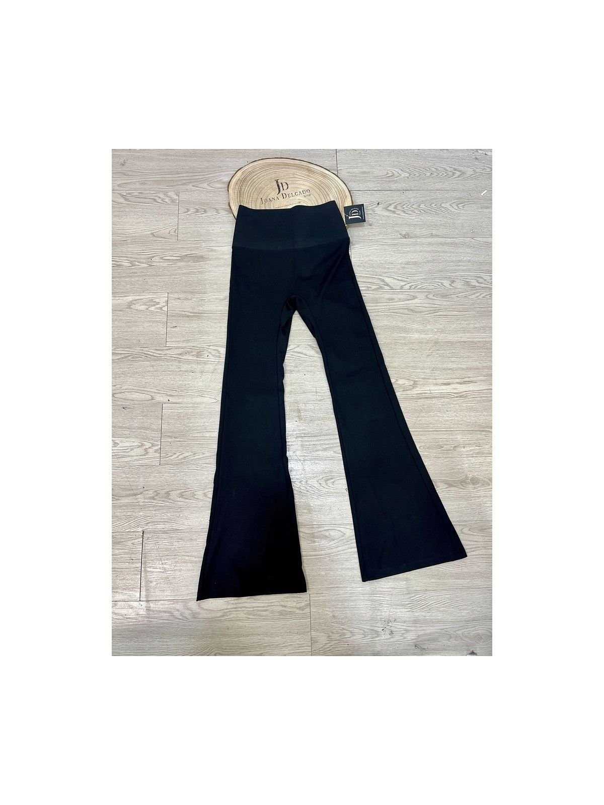 Leggins acampanado negro