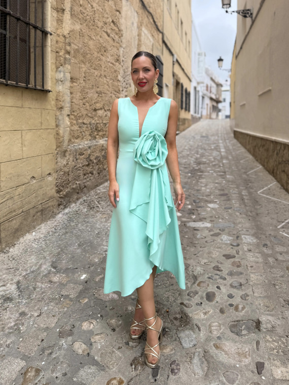 Vestido de fiesta , diseño exclusivo, en color verde agua. Vestido de fiesta , diseño exclusivo, en color verde agua.