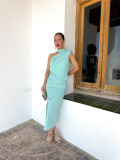 Vestido de fiesta midi de crepe fluído ideal para una invitada de boda Vestido de fiesta midi de crepe fluído ideal para una invitada de boda
