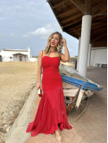 Vestido de fiesta largo con vuelo en la falda. Vestido de fiesta largo con vuelo en la falda.