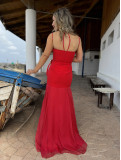 Vestido de fiesta largo con vuelo en la falda. Vestido de fiesta largo con vuelo en la falda.