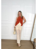 Palazzo de crochet en color beige.