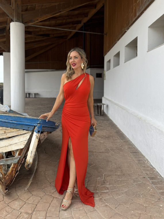 Vestido largo de fiesta, ideal para bodas de tarde y graduaciones. Vestido largo de fiesta, ideal para bodas de tarde y graduaciones.