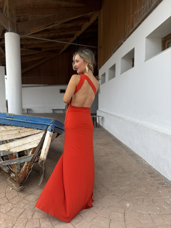 Vestido largo de fiesta, ideal para bodas de tarde y graduaciones. Vestido largo de fiesta, ideal para bodas de tarde y graduaciones.