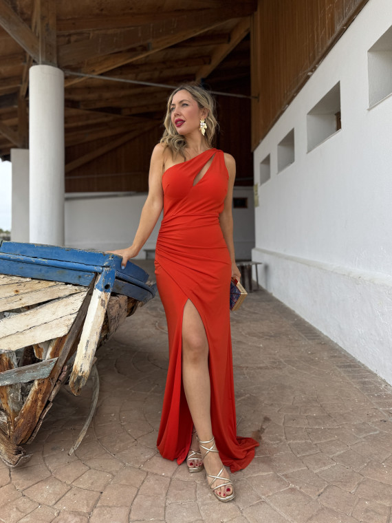 Vestido largo de fiesta, ideal para bodas de tarde y graduaciones. Vestido largo de fiesta, ideal para bodas de tarde y graduaciones.