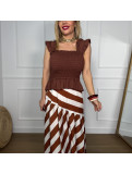 Falda midi de vuelo con estampado de rayas beige y marrón. Falda midi de vuelo con estampado de rayas beige y marrón.
