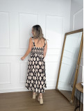 Vestido en tirantes anchos con estampado de manchas muy original. Vestido en tirantes anchos con estampado de manchas muy original.
