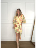 Vestido corto estampado tipo kimono, ideal para tus looks de verano. Vestido corto estampado tipo kimono, ideal para tus looks de verano.