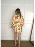 Vestido corto estampado tipo kimono, ideal para tus looks de verano. Vestido corto estampado tipo kimono, ideal para tus looks de verano.